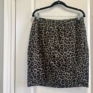 CAbi 💫 NWOT Fall 2018 Jungle Skirt, Leopard Print Pencil Skirt, Size 6, #3402
